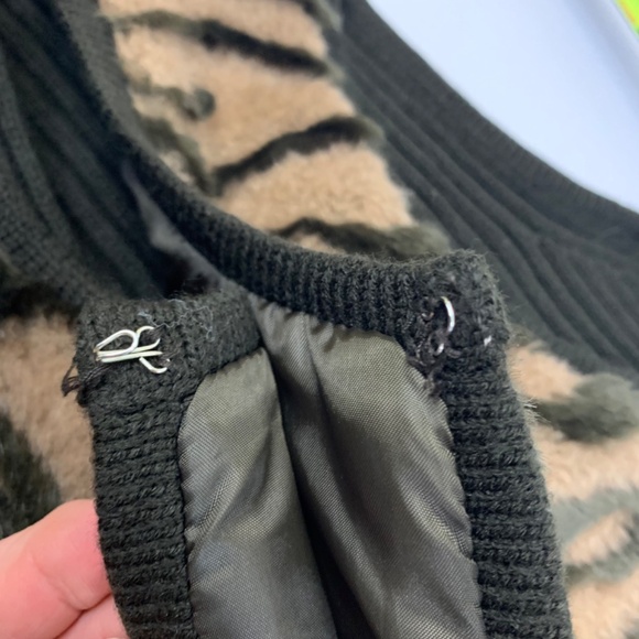 Buttery soft Faux Fur animal print black brown luxurious boho indie sweater vest - Picture 4 of 9